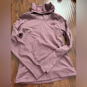 Iike new - the north face hoodie